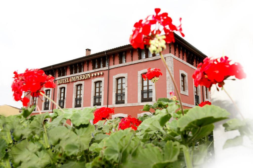 Imperion Hotel Onís Eksteriør billede